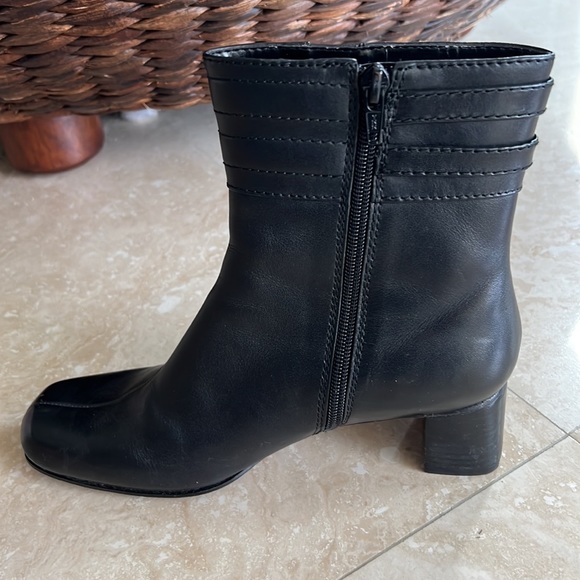 Bandolino Black boots - Picture 4 of 10